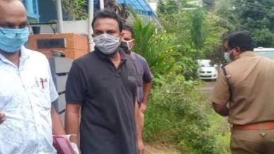 Photo of പ്രളയഫണ്ട് തട്ടിപ്പ്; കളക്ടറേറ്റ് ക്ലാർക്ക് വിഷ്ണു പ്രസാദിനെ പിരിച്ചുവിട്ടു