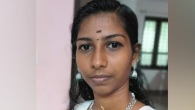 Photo of അസഭ്യ വർഷത്തിൽ മനംനൊന്ത് വിദ്യാർത്ഥി ആത്മഹത്യ ചെയ്ത സംഭവം; അയൽവാസിയായ സ്ത്രീയെ പൊലീസ് അറസ്റ്റ് ചെയ്തു