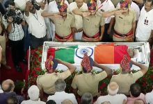 Photo of ഇനി മടക്കമില്ല; തലസ്ഥാനം വി എസ്സിന് വിടചൊല്ലി