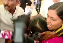 Photo of അവസാനമായി ഒരു നോക്ക് കാണാൻ അമ്മ എത്തി, മിഥുനെ യാത്ര നൽകാൻ നാട്