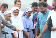 Photo of ഒൻപത് ദിവസത്തിന് ശേഷം ജാമ്യം; കന്യാസ്ത്രീകൾ ജയിലിന് പുറത്തേക്ക്