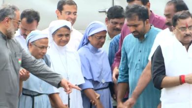 Photo of ഒൻപത് ദിവസത്തിന് ശേഷം ജാമ്യം; കന്യാസ്ത്രീകൾ ജയിലിന് പുറത്തേക്ക്