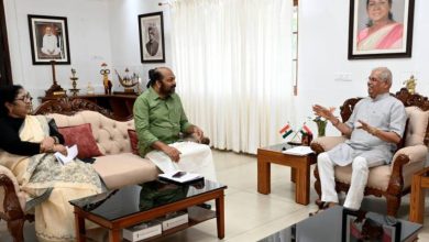 Photo of വിസി നിയമനം; സുപ്രീംകോടതി ഉത്തരവ് നടപ്പാക്കണമെന്ന ആവശ്യവുമായി മന്ത്രിമാർ ​ഗവർണറുമായി കൂടിക്കാഴ്ച നടത്തി