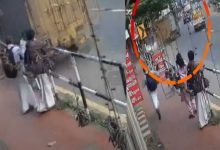 Photo of കൊല്ലത്ത് ബസ് കാത്തുനിന്നവർക്ക് നേരെ ലോറി പ‍ാഞ്ഞു കയറി; രണ്ട് യുവതികൾക്ക് ദാരുണാന്ത്യം