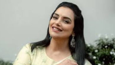 Photo of ”എഫ്‌ഐആറിൽ ഉൾപ്പെടുത്തിയിരിക്കുന്ന കാര്യങ്ങൾ ബാലിശവും അടിസ്ഥാനരഹിതവും”; കേസ് റദ്ദാക്കണമെന്നാവശ്യപ്പെട്ട് ശ്വേതാ മേനോൻ ഹെെക്കോടതിയിൽ