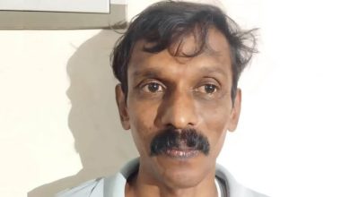 Photo of ആലപ്പുഴയിൽ മകൻ മാതാപിതാക്കളെ കുത്തിക്കൊന്നു; ഇരട്ടക്കൊലപാതകത്തിൽ ബാബു പൊലീസ് കസ്റ്റഡിയിൽ