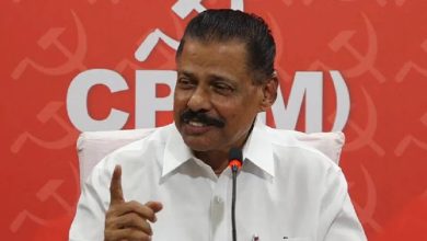 Photo of ”രാഹുൽ മാങ്കൂട്ടത്തിൽ യൂത്ത് കോൺഗ്രസ് അധ്യക്ഷ സ്ഥാനം ഒഴിഞ്ഞാൽ മതിയോ എന്ന കാര്യത്തിൽ തീരുമാനം എടുക്കേണ്ടത് കോൺഗ്രസാണ്”- എം.വി. ഗോവിന്ദൻ