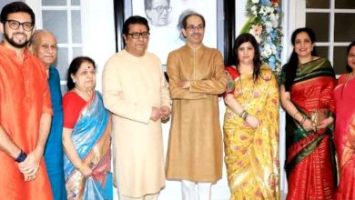 Photo of ഇരുപത് വർഷത്തെ അകൽച്ചയ്ക്ക് വിരാമം; രാജ് താക്കറെയുടെ വസതിയിലെത്തി ഉദ്ദവ് താക്കറെ