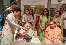 Photo of ”അമ്മ തനിക്കുവേണ്ടി ചെയ്ത എല്ലാത്തിനും സ്‌നേഹവും നന്ദിയും”; അമ്മയുടെ ജന്മദിനാഘോഷ ചിത്രം പങ്കിട്ട് സച്ചിൻ ടെണ്ടുൽക്കർ