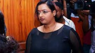 Photo of തിരുവനന്തപുരം നയതന്ത്ര സ്വർണ്ണക്കടത്ത് കേസ്: മുൻ യുഎഇ കോൺസുലേറ്റ് ഉദ്യോഗസ്ഥർക്കെതിരെ പ്രോസിക്യൂഷൻ