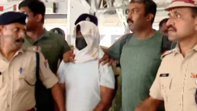 Photo of തൃശൂർ സ്വദേശിനിയെ ട്രെയിനിൽ നിന്ന് തള്ളിയിട്ട് കവർച്ച നടത്തിയ സംഭവം; പ്രതിയെ മഹാരാഷ്ട്രയിൽ നിന്ന് പൊലീസ് പിടികൂടി