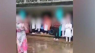 Photo of തിരൂരില്‍ സ്‌കൂളില്‍ ആര്‍എസ്എസ് ഗണഗീതം പാടി കുട്ടികള്‍; അബദ്ധം പറ്റിയതെന്ന് സ്‌കൂള്‍ അധികൃതര്‍