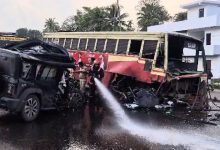 Photo of ഓച്ചിറയിൽ കെഎസ്ആർടിസി ഫാസ്റ്റ് പാസഞ്ചർ ബസും ഥാറും കൂട്ടിയിടിച്ചുണ്ടായപകടത്തിൽ അച്ഛനും രണ്ട് മക്കളും മരിച്ചു