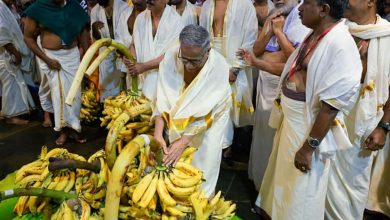 Photo of ഉത്രാട ദിനത്തില്‍ ഗുരുവായൂരപ്പന് തിരുമുല്‍ക്കാഴ്ചയായി ഭക്തരുടെ കാഴ്ചക്കുല