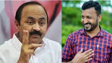 Photo of രാഹുല്‍ മാങ്കൂട്ടത്തില്‍ എംഎല്‍എയെ നിയമസഭാ സമ്മേളനത്തിൽ പങ്കെടുപ്പിക്കരുതെന്ന നിലപാടിൽ വി.ഡി. സതീശന്‍ അടക്കമുള്ള നേതാക്കൾ