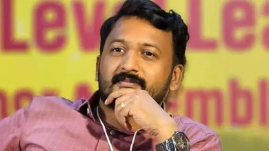 Photo of രാഹുൽ മാങ്കൂട്ടത്തിന് നിയമസഭയിൽ പ്രത്യേക ബെഞ്ച് അനുവദിക്കുമെന്ന് സ്പീക്കർ എ.എൻ. ഷംസീർ; തീരുമാനം വി.ഡി. സതീശന്റെ കത്തിന്റെ അടിസ്ഥാനത്തിൽ