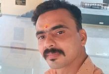 Photo of കാര്യവട്ടത്ത് മകനെ പിതാവ് വെട്ടിക്കൊലപ്പെടുത്തി