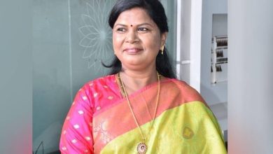 Photo of ബസ് യാത്രയ്ക്കിടെ അഞ്ച് പവൻ വരുന്ന മാല മോഷ്ടിച്ച പഞ്ചായത്ത് പ്രസിഡന്റ് അറസ്റ്റിൽ