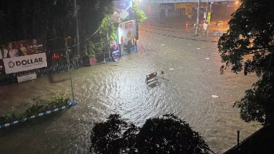 Photo of കൊൽക്കത്തയിൽ കനത്ത മഴയിൽ 5 മരണം; മെട്രോ സർവീസുകൾ നിർ‌ത്തിവച്ചു