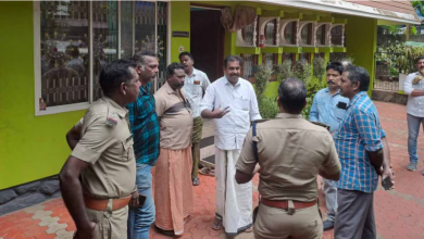 Photo of തിരുവന്തപുരത്ത് വൻ കവർച്ച ; 90 പവനും 1 ലക്ഷം രൂപയും മോഷണം പോയി