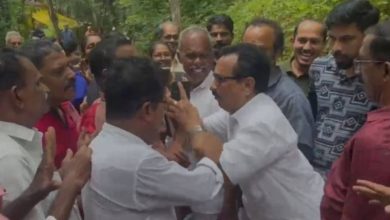 Photo of എംഎൽഎ കെ. പി. മോഹനനെതിരായ കയ്യേറ്റശ്രമത്തിൽ കണ്ടാലറിയാവുന്ന 25 പേർക്കെതിരെ കേസ്
