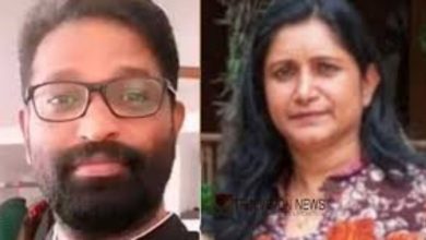 Photo of ഭാര്യയെ കൊലപ്പെടുത്തി കൊക്കയിൽ തള്ളി, ശേഷം ഇറാനിയന്‍ യുവതിയ്ക്കൊപ്പം മൈസൂരിലേക്ക്; പ്രതിയുടെ കാർ കണ്ടെത്തി പൊലീസ്