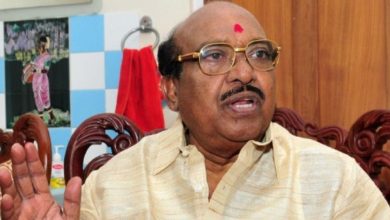 Photo of ”സമ്പന്നരായ ഭക്തരിൽ നിന്ന് പണം തട്ടുന്ന ദേവസ്വം ജീവനക്കാരുടെ ഗൂഢസംഘം ശബരിമലയിൽ പ്രവർത്തിക്കുന്നു”- വെള്ളാപ്പള്ളി നടേശൻ