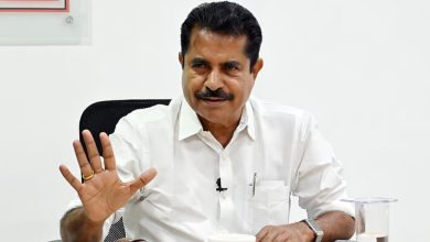 Photo of ശബരിമല സ്വര്‍ണപ്പാളി വിവാദത്തില്‍ കേരള പൊലീസ് അന്വേഷിച്ചാല്‍ സത്യം തെളിയില്ലെന്ന് യുഡിഎഫ് കണ്‍വീനര്‍ അടൂര്‍ പ്രകാശ്