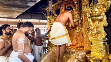 Photo of ശബരിമലയിലെ സ്വർണക്കവർച്ച കേസ്; അമിക്കസ് ക്യൂറിയുടെ നേതൃത്വത്തിലുള്ള പരിശോധന ഇന്നും തുടരും