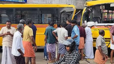 Photo of എറണാകുളത്ത് ബസുകള്‍ കൂട്ടിയിടിച്ച് 12 വിദ്യാര്‍ഥികള്‍ക്ക് പരിക്ക്