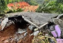 Photo of അടിമാലി മണ്ണിടിച്ചിൽ; വിശദമായ റിപ്പോര്‍ട്ട് രണ്ട് ദിവസത്തിനകം സമര്‍പ്പിക്കുമെന്ന് ദേവികുളം സബ് കളക്ടര്‍