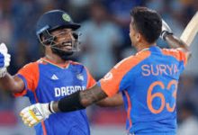 Photo of ഇന്ത്യ- ഓസ്ട്രേലിയ ട്വന്റി20 പരമ്പര അൽപസമയത്തിനകം; ടീമിനെ സൂര്യകുമാർ യാദവ് നയിക്കും, വിക്കറ്റ് കീപ്പറായി സഞ്ജുവും