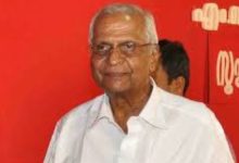 Photo of എം.എം. ലോറൻസിന്റെ മൃതദേഹം വൈദ്യപഠനത്തിനായി വിട്ടുകൊടുക്കുന്നതിൽ പുനഃപരിശോധന ആവശ്യമില്ലെന്ന് ഹൈക്കോടതി