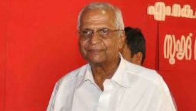 Photo of എം.എം. ലോറൻസിന്റെ മൃതദേഹം വൈദ്യപഠനത്തിനായി വിട്ടുകൊടുക്കുന്നതിൽ പുനഃപരിശോധന ആവശ്യമില്ലെന്ന് ഹൈക്കോടതി