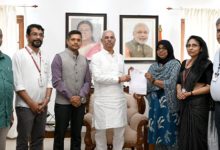 Photo of സംസ്ഥാനത്ത് സമഗ്ര വോട്ടർ പട്ടിക പരിഷ്‌കരണത്തിന് തുടക്കം; ആദ്യ ഫോം ഗവർണർക്ക്