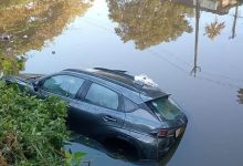 Photo of വെെക്കത്ത് കാര്‍ തോട്ടിലേക്ക് മറിഞ്ഞ് യുവ ഡോക്ടർ മരിച്ചു