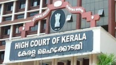 Photo of മുനമ്പം ഭൂമി വിഷയം; സർക്കാർ നിയമിച്ച മുനമ്പം ജുഡീഷ്യൽ കമ്മീഷൻ തുടരാമെന്ന് ഹൈക്കോടതി