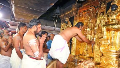 Photo of ശബരിമലയിലെ ദ്വാരപാലക ശിൽപത്തിലെ സ്വർണക്കൊള്ള; തിരുവിതാംകൂർ ദേവസ്വം ബോർഡ് ഔദ്യോഗികമായി പോലീസിൽ പരാതി നൽകി