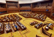 Photo of രാജ്യത്തിലെ ആദ്യ അതിദാരിദ്ര്യമുക്ത സംസ്ഥാനമായി കേരളം; “തട്ടിപ്പെന്ന്” ആരോപിച്ച് പ്രതിപക്ഷം സഭ ബഹിഷ്കരിച്ചു