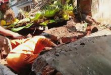 Photo of കോഴിക്കോട് കക്കോടിയിൽ മതിൽ ഇടിഞ്ഞുവീണ് അപകടം; ഇതര സംസ്ഥാന തൊഴിലാളി മരിച്ചു