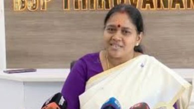 Photo of ‘കള്ളന്റെ ആത്മകഥ’ എന്നാണ് അതിന് പേരിടേണ്ടിയിരുന്നത്; ഇ.പി ജയരാജനെതിരെ ശോഭാ സുരേന്ദ്രന്‍