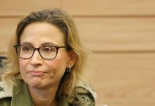 Photo of വീഡിയോ ചോർച്ച വിവാദം; പലസ്തീൻ തടവുകാരനെ മർദിച്ച ദൃശ്യങ്ങൾ പുറത്ത് വിട്ട കേസിൽ മുൻ ഇസ്രയേൽ സൈനിക നിയമ ഉദ്യോഗസ്ഥയെ അറസ്റ്റ് ചെയ്തു