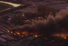 Photo of അമേരിക്കയിലെ ലൂയിവിൽ നഗരത്തിൽ ചരക്കുവിമാനം തകർന്നുവീണ് അപകടം; മൂന്ന് ജീവനക്കാർ മരിച്ചു