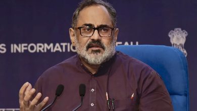 Photo of തിരുവിതാംകൂർ ദേവസ്വം ബോർഡിന്റെ കാലാവധി നീട്ടുന്ന ഓർഡിനൻസിൽ ഒപ്പിടരുതെന്ന് രാജീവ് ചന്ദ്രശേഖർ